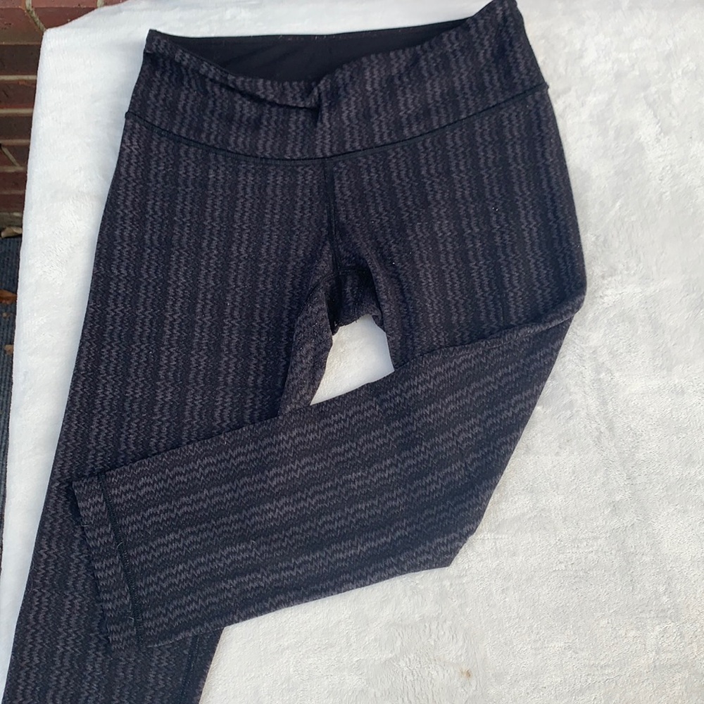 Lululemon Capri leggings size 6